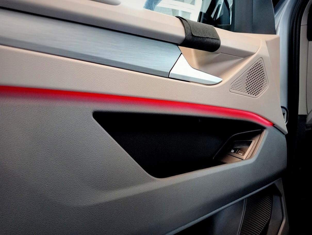 Volkswagen T7 Multivan 1.5 PHEV 4motion 245cv IQ LED GANCIO PORTE ELETTRICHE
