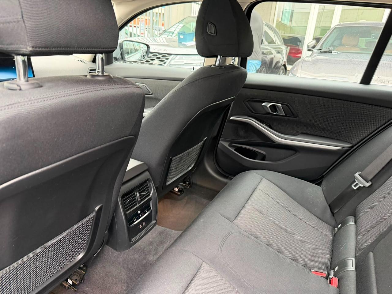 BMW 318 Touring 318i Touring auto / KM CERTIFICATI