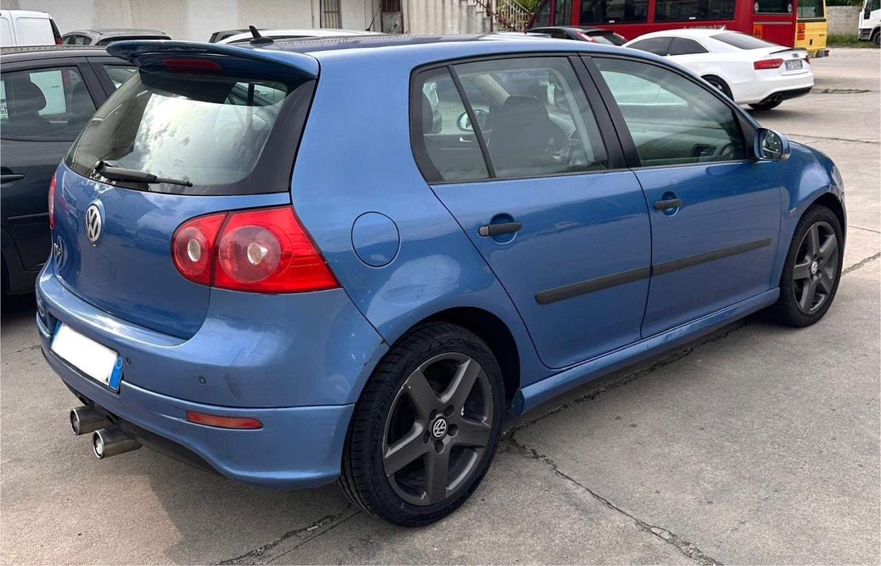 Volkswagen Golf 5 1.9 TDI 105cv 5p. SPORTLine