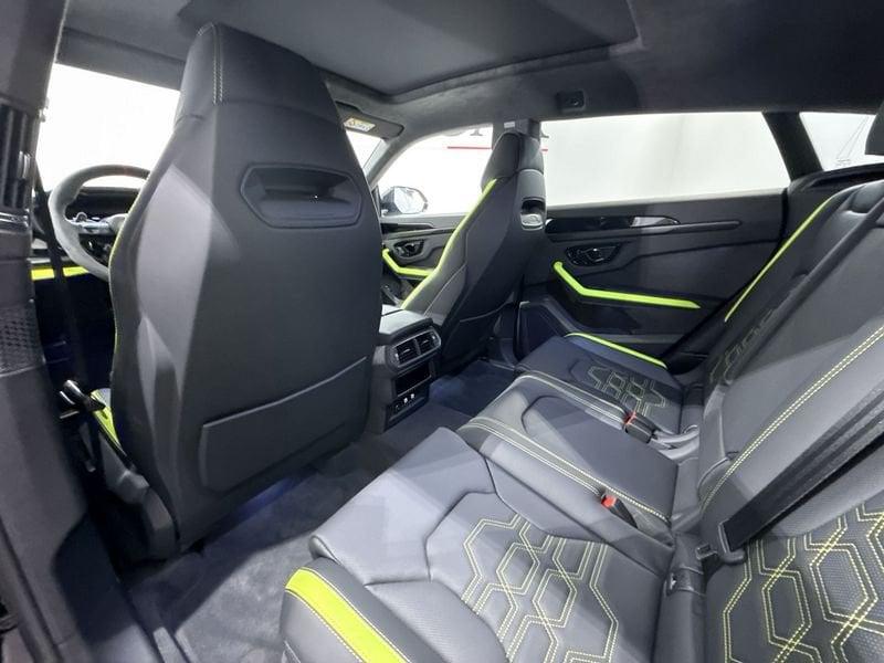 Lamborghini Urus 4.0 SE