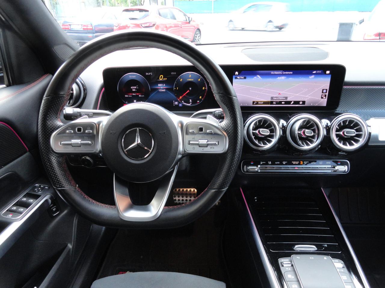 Mercedes-benz GLB 200 d Automatic Premium AMG Style con Black Pack