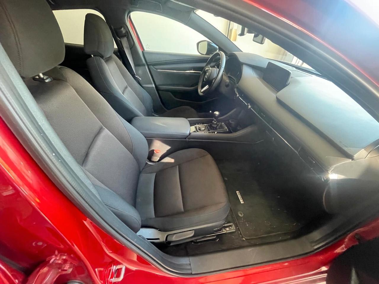 Mazda 3 Mazda3 2.0L e-Skyactiv-G M Hybrid 4p. Exclusive Line