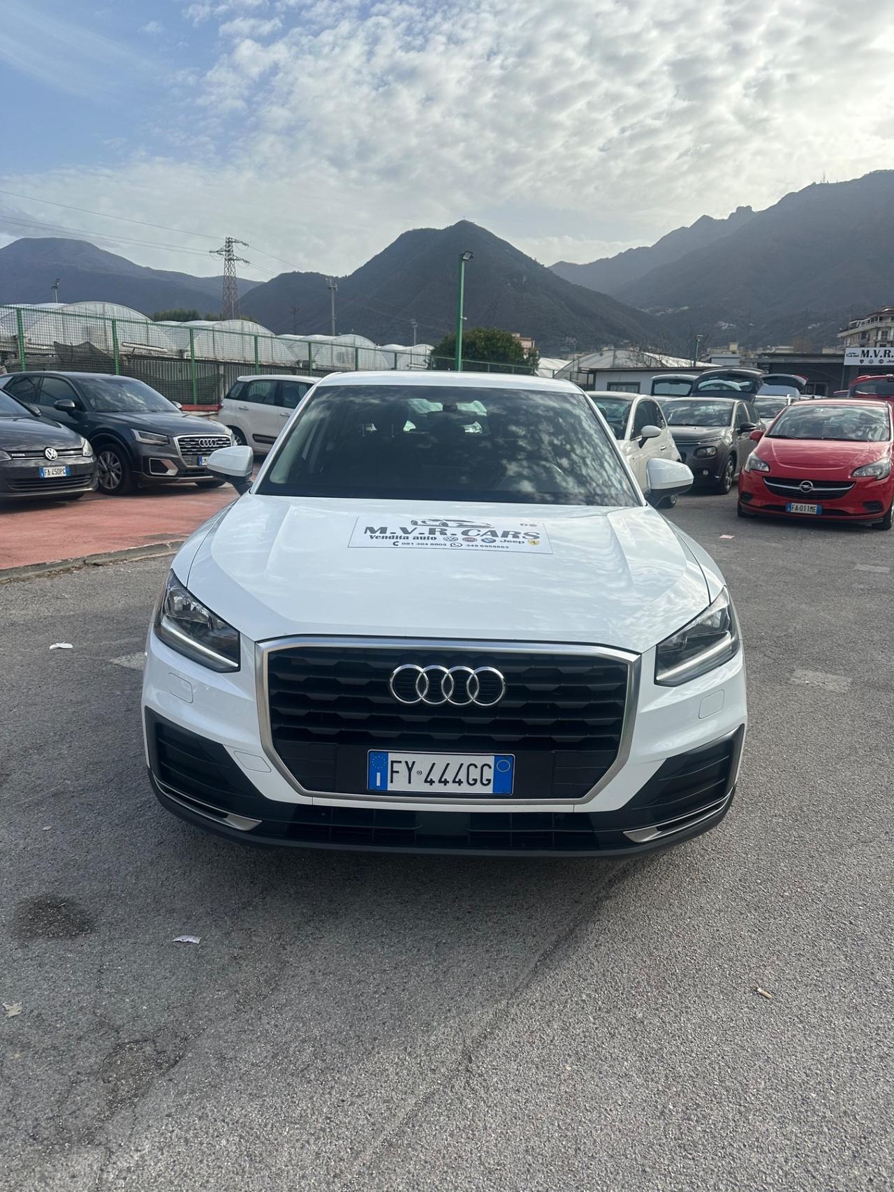 Audi Q2 30 TDI S tronic Identity Black