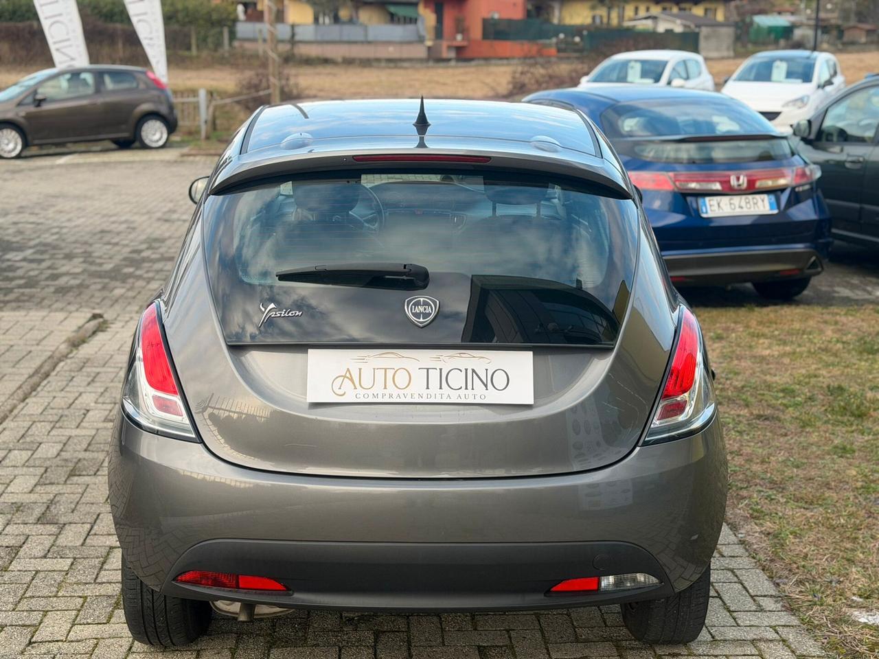 Lancia Ypsilon 1.2 69 CV 5 porte Platinum OTTIMA PER NEOPATENTATI