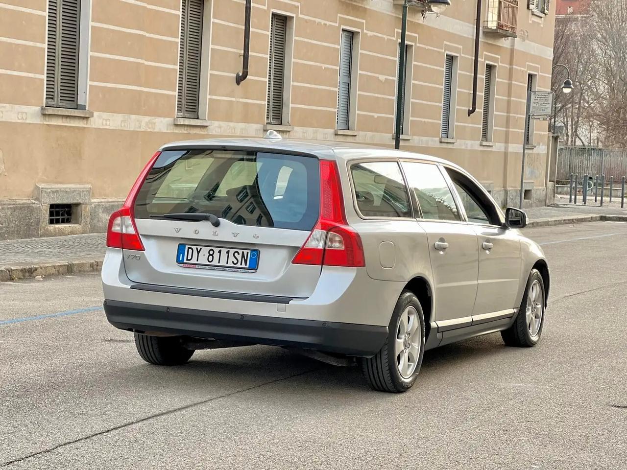 Volvo V70 2.0 D 136cv 6M Kinetic