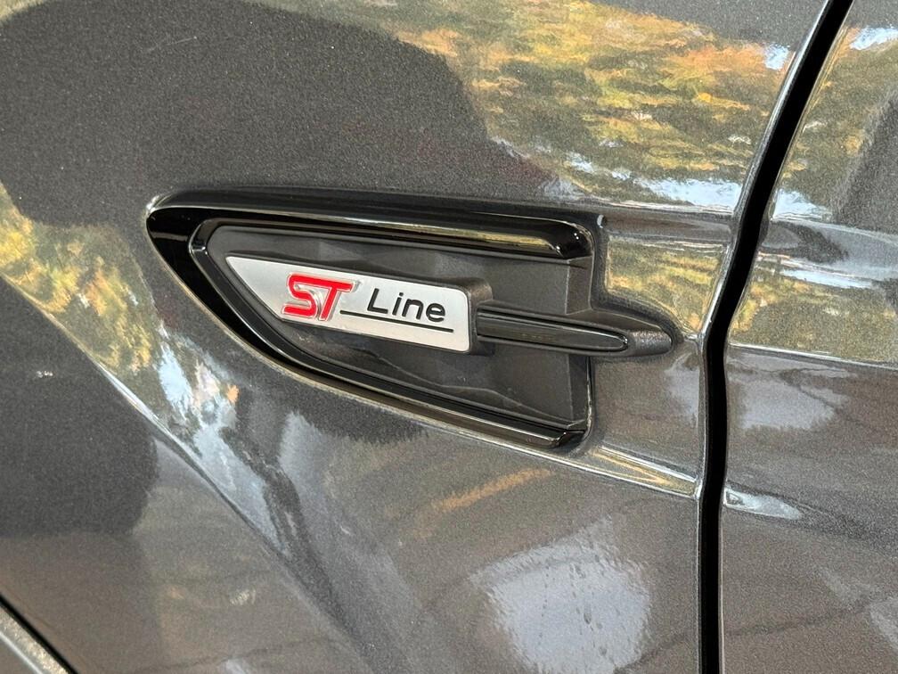 Ford Kuga 2.0 tdci ST-Line Awd Aut Navi Led App conn 18"