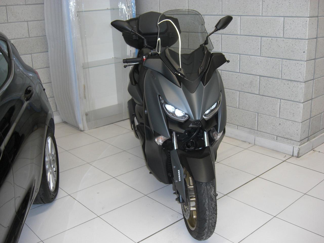 Yamaha X-Max 300 tech max