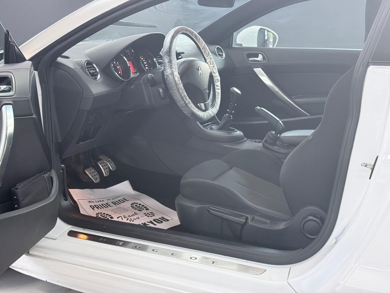 Peugeot RCZ 2.0 HDi 163CV Asphalt