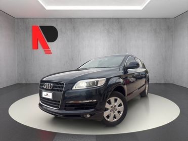 Audi Q7 3.0 V6 TDI 233CV quattro tiptronic 7 Posti