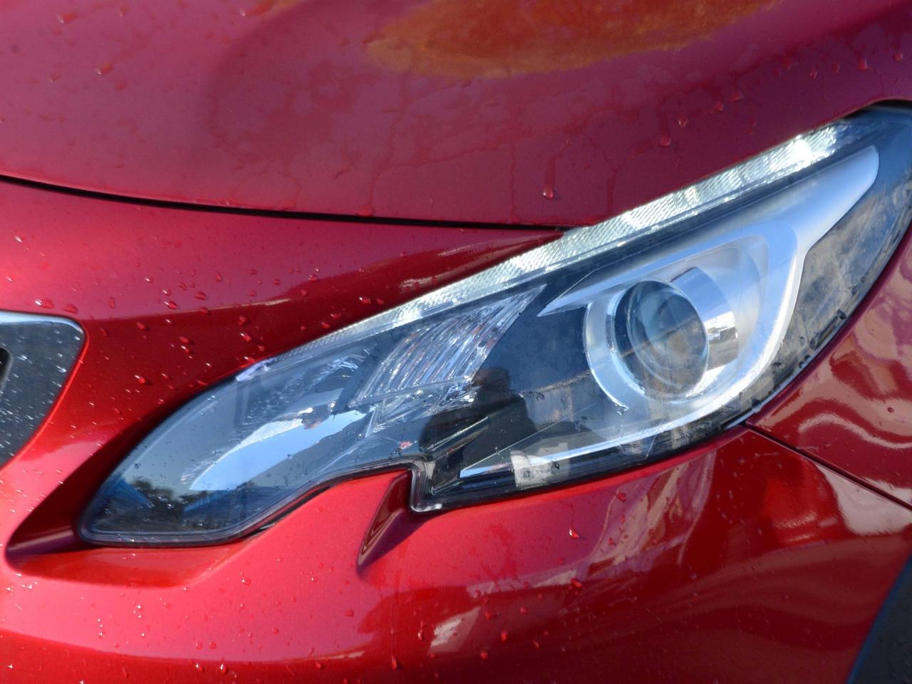 Peugeot 2008 1.2 puretech turbo allure eat6 s&s