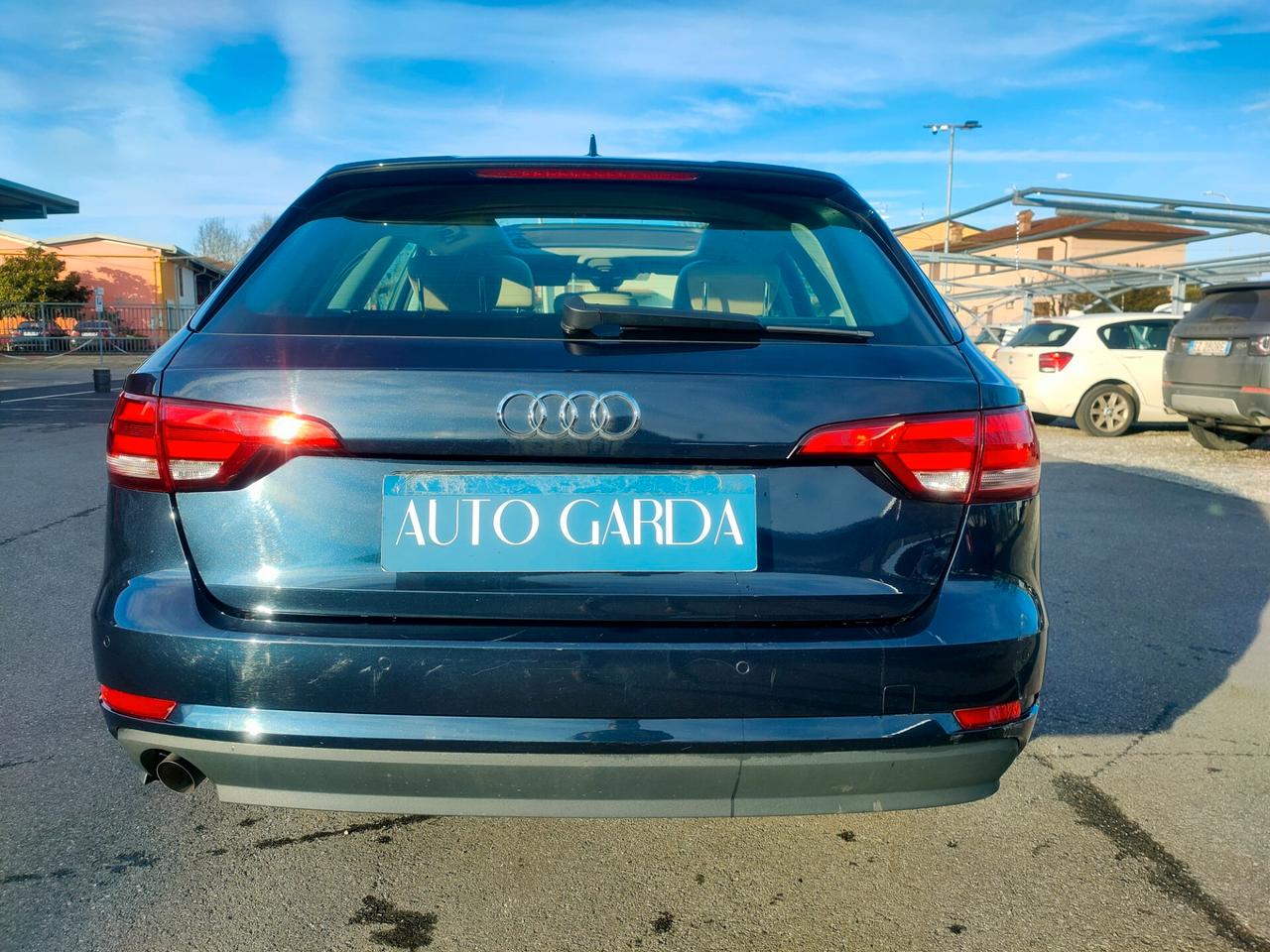 Audi A4 2.0 TDI 122 CV S tronic Sport TETTO PANORAMICO NEOPATENTATI