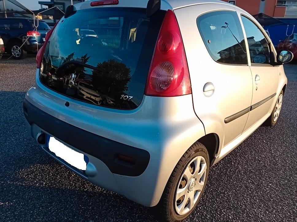 Peugeot 107 1.0 68CV 5p. Desir