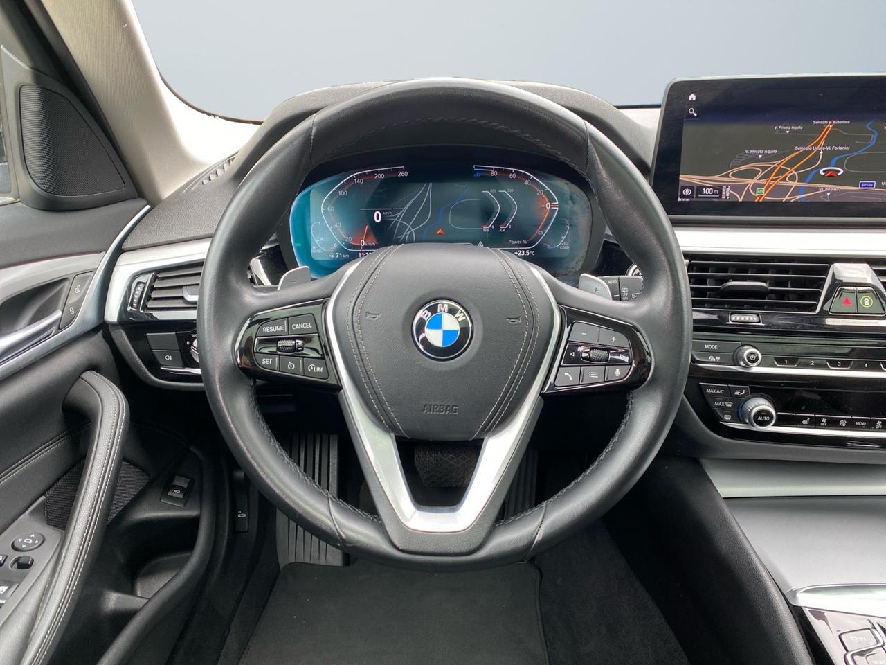 BMW Serie 5 G31 2020 Touring LCI - 520d Touring mhev 48V Luxury auto