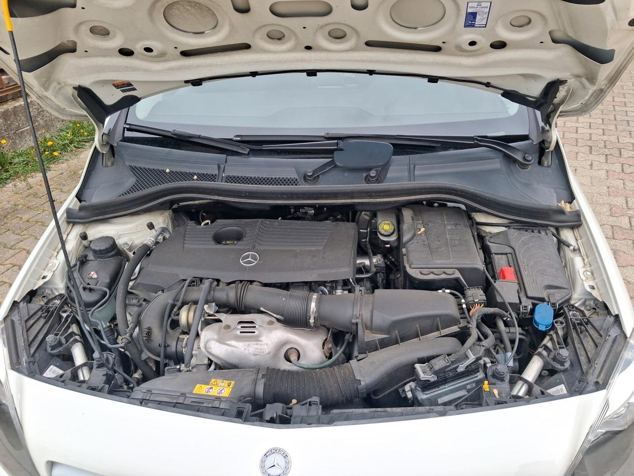 Mercedes-benz B 180 BlueEFFICIENCY Premium