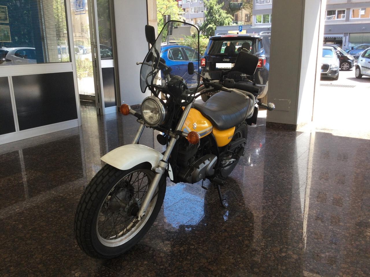 Suzuki RV 125 VanVan