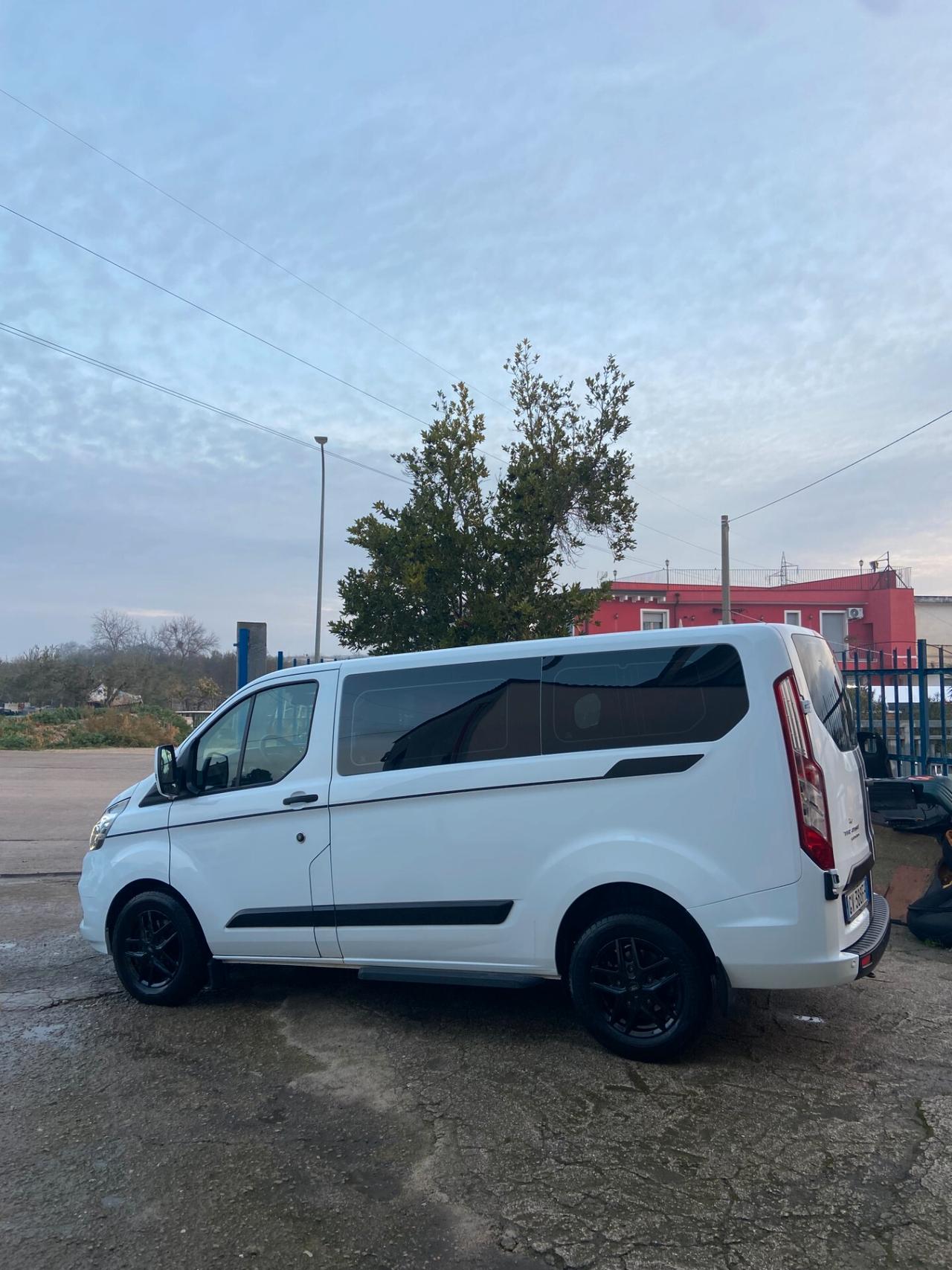 FORD TRANSIT CUSTOM 9 POSTI ECO DIESEL HYBRID