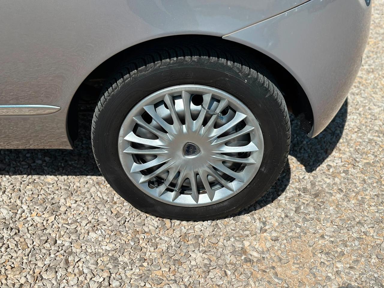 Lancia Ypsilon 1.2 69CV Diva