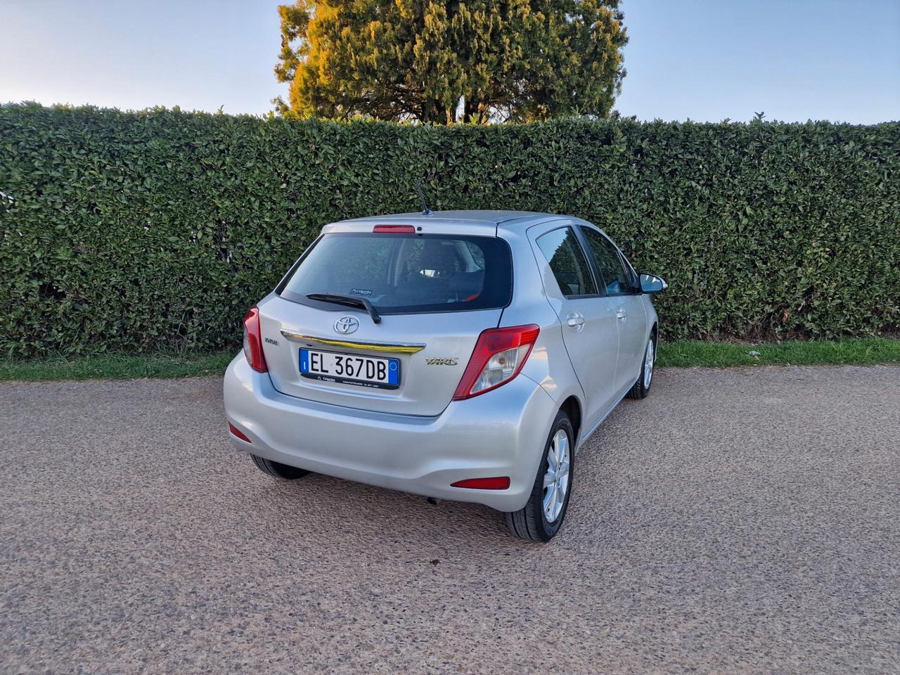 Toyota Yaris 1.3 5p Lounge CVT