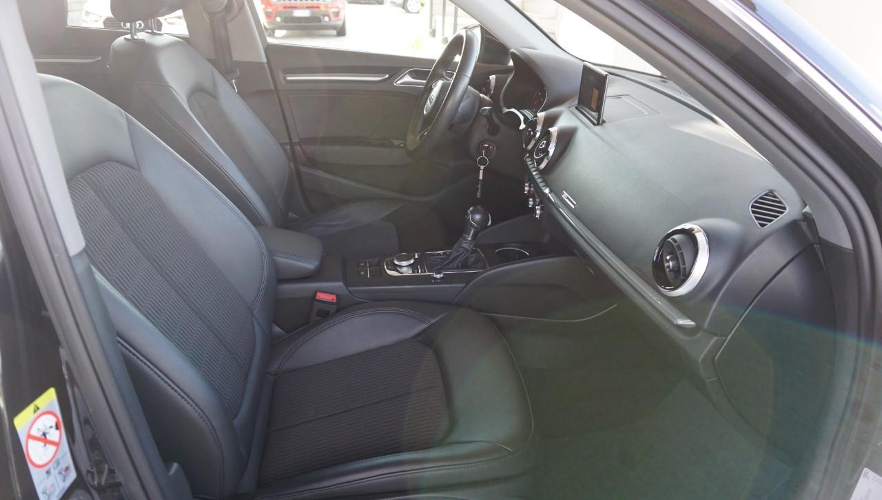 Audi A3 Sportback 1.6 tdi Business 110cv s-tronic