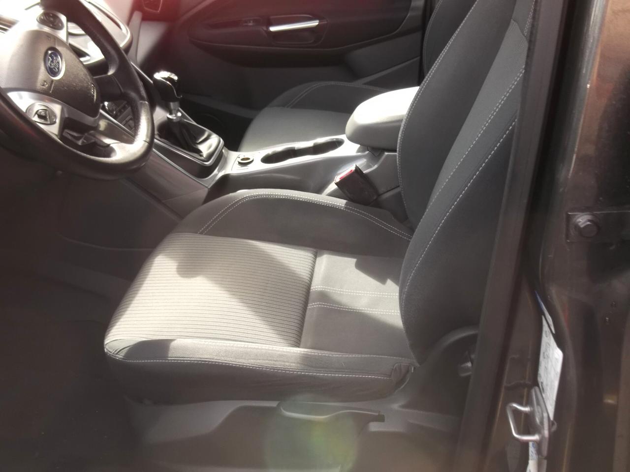 Ford C-Max 1.6 TDCi 115CV Titanium - 21