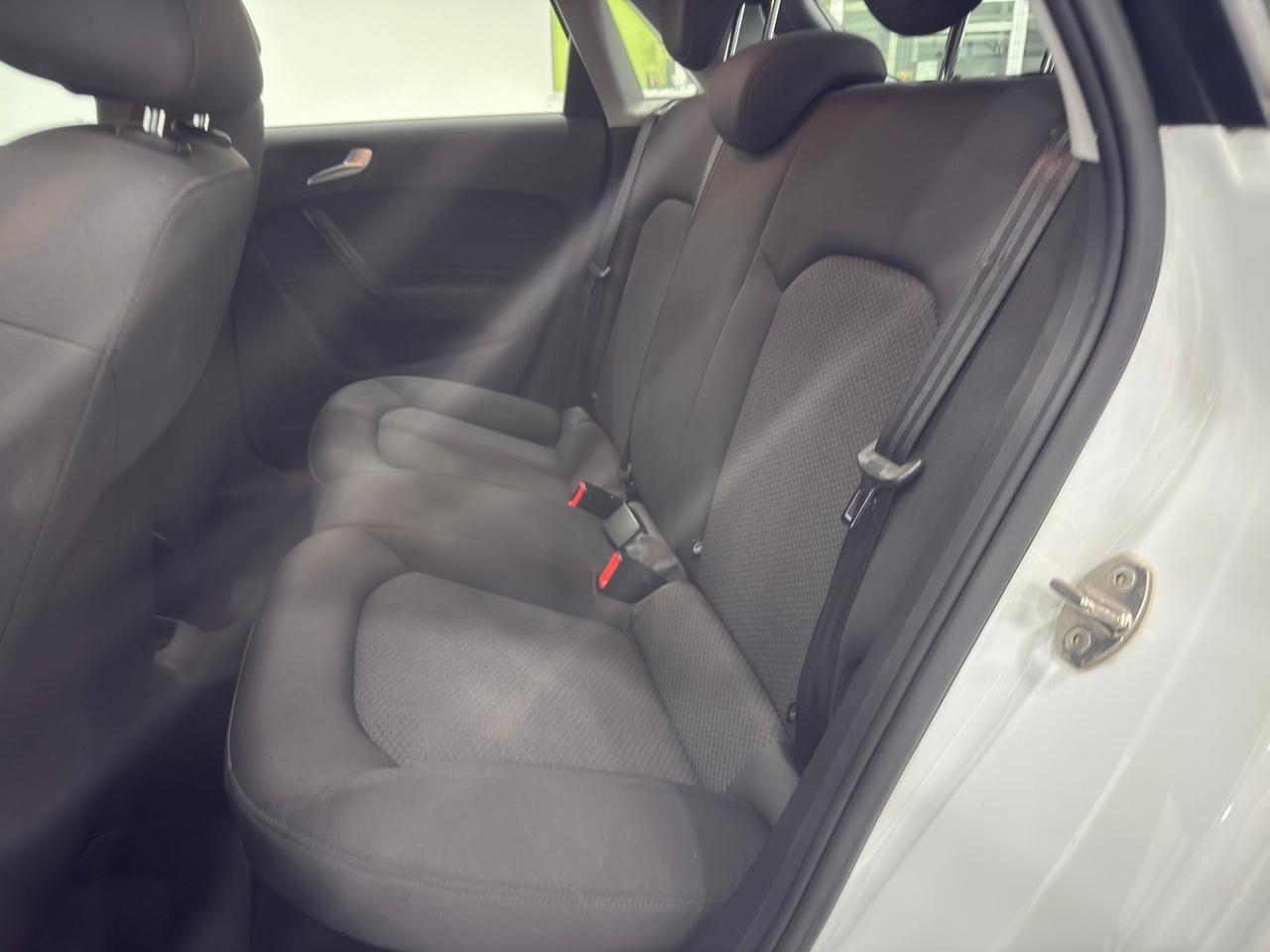 Audi A1 1.6 TDI 116 CV Metal plus Sportback