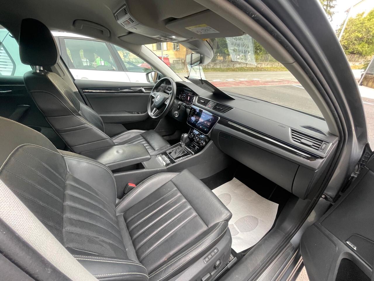 Skoda Superb 2.0 TDI 190 CV DSG Laurin&Klement