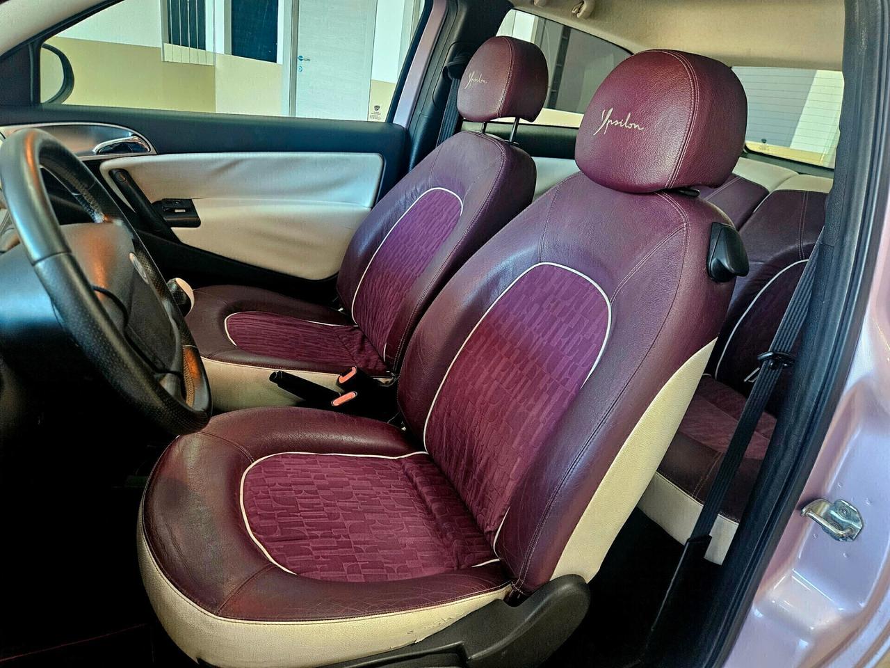 Lancia Ypsilon 1.3 MJT 75 CV Elle