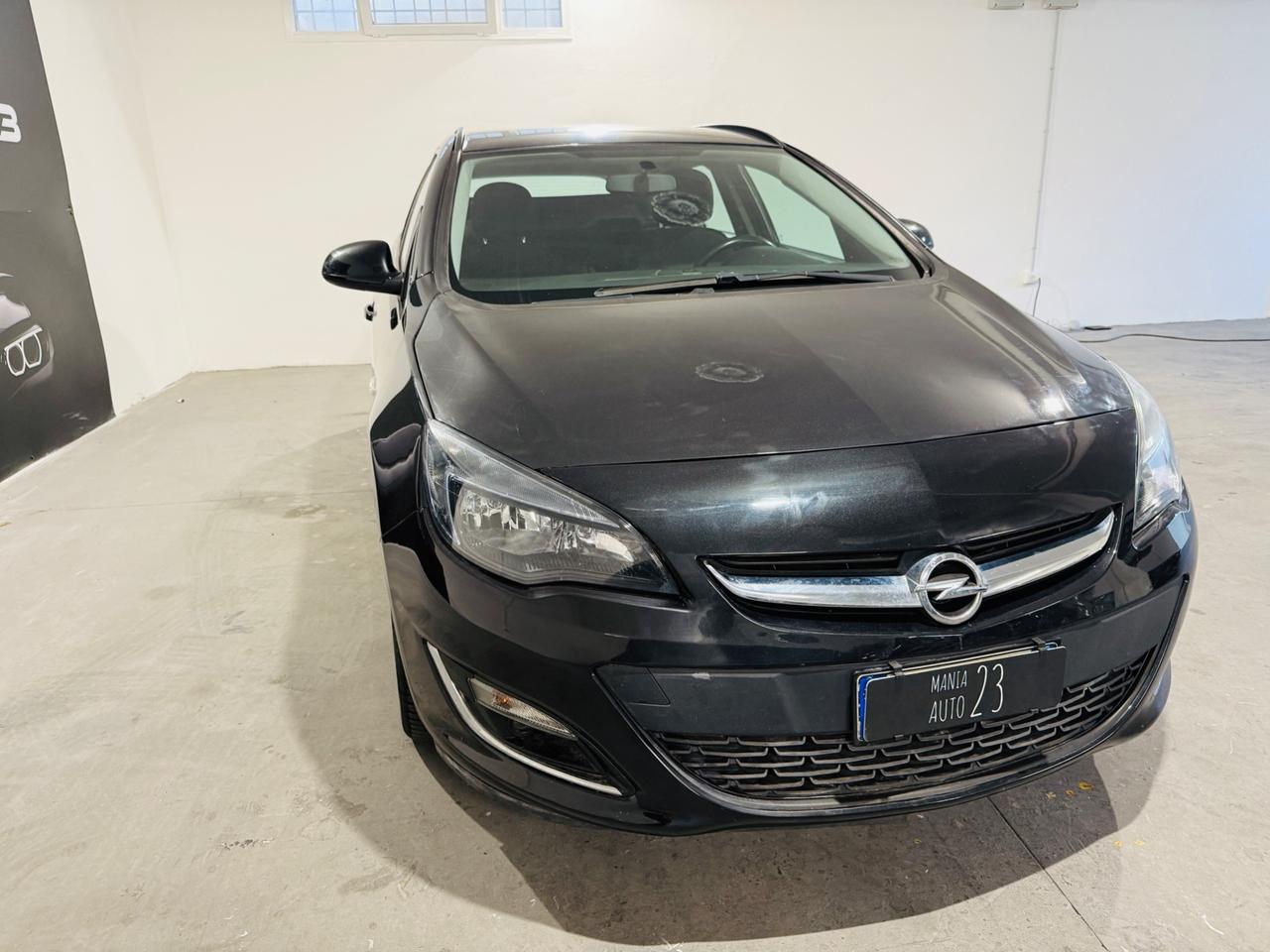 Opel Astra 1.7 CDTI 110CV Sports Tourer Cosmo*NEOPATENTATI*