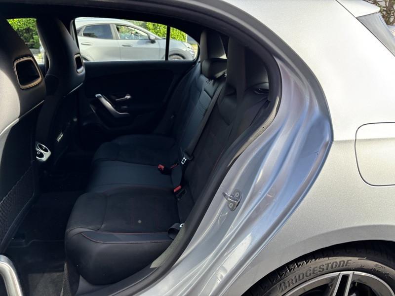 Mercedes A 180 AMG Line Premium DCT LED-NAVI-18"