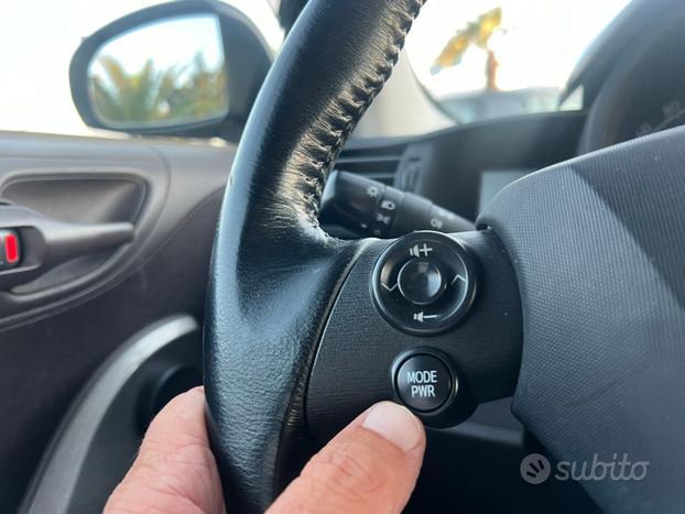 TOYOTA iQ 1.0 Sol AUTOMATICA NEOPATENTATI