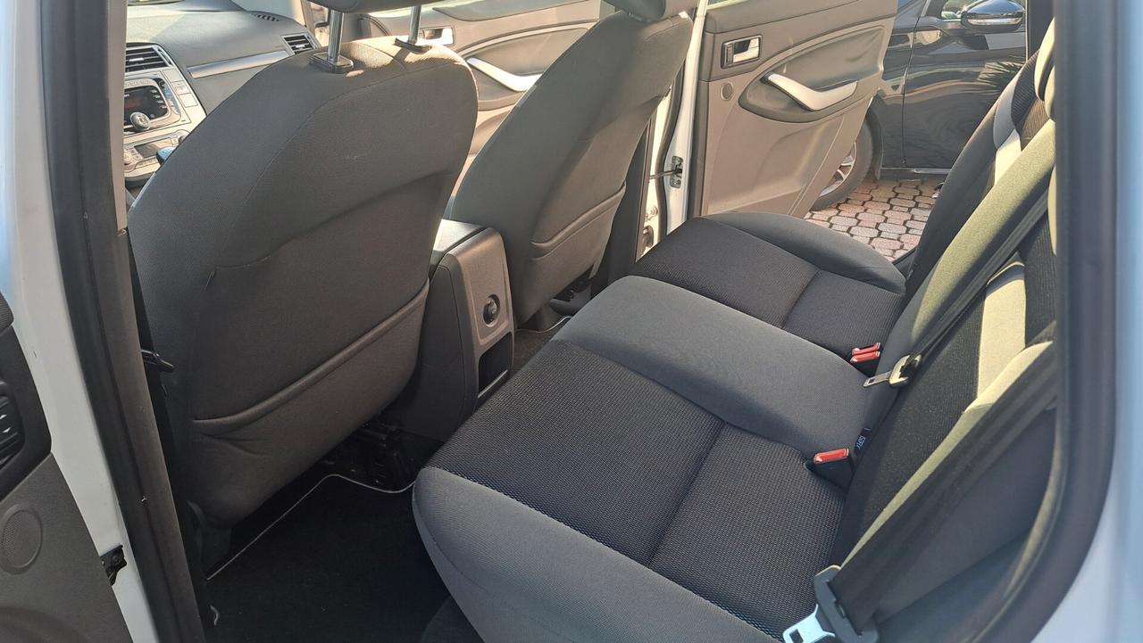 Ford Kuga 2.0 TDCi 140 CV 2WD Titanium DPF