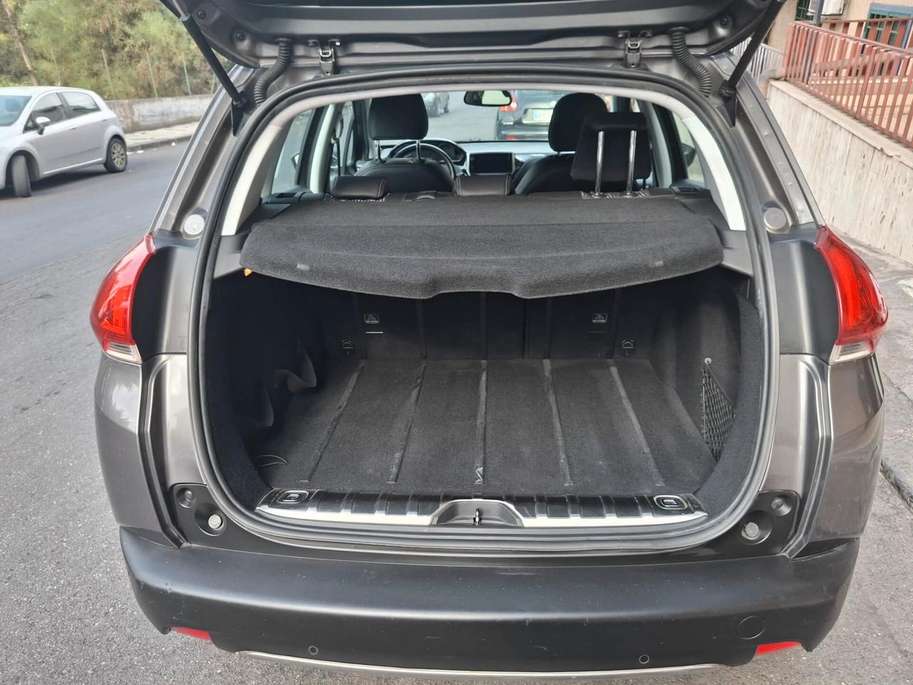 Peugeot 2008 1.6 e-HDi 92 CV Stop&Start Allure