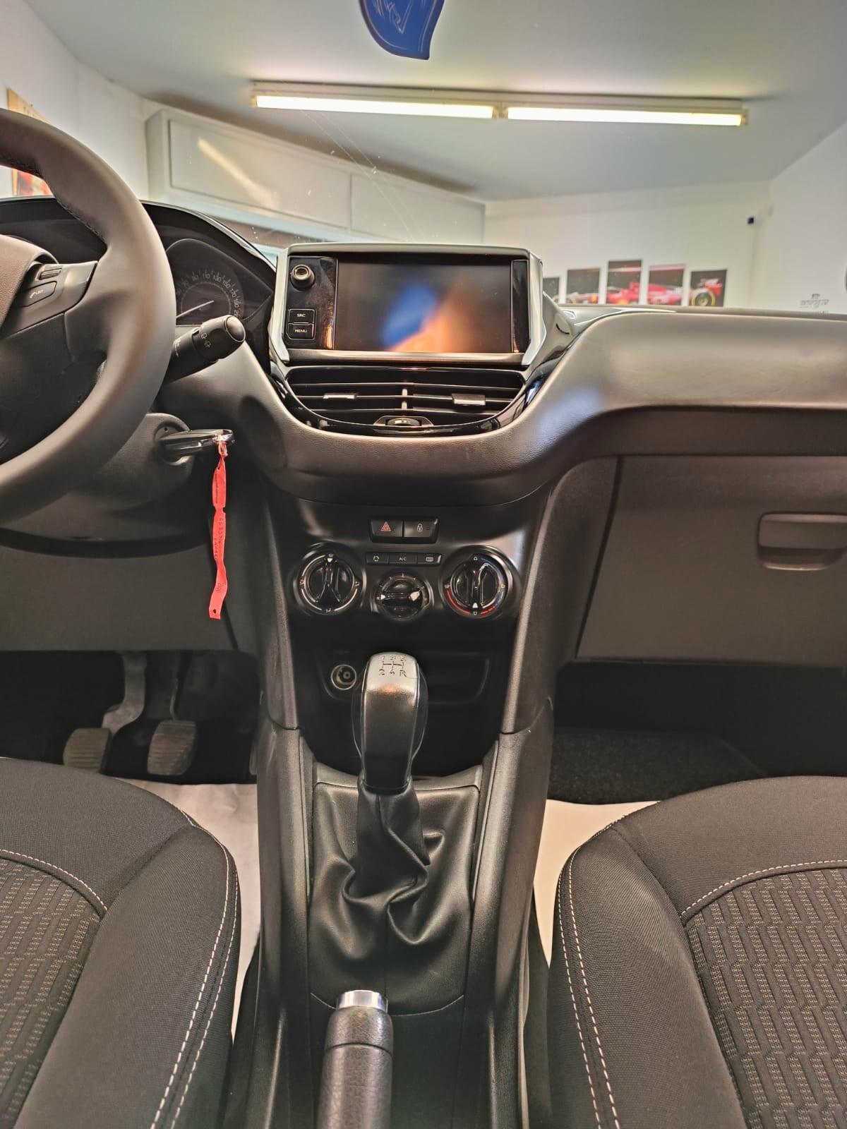 Peugeot 208 PureTech Active