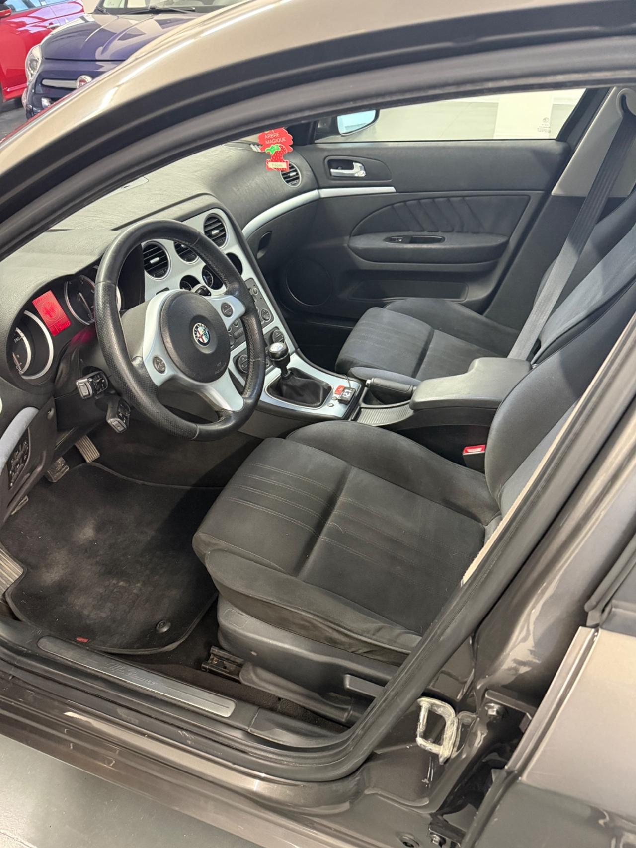 Alfa Romeo 159 1.9 JTDm Distinctive