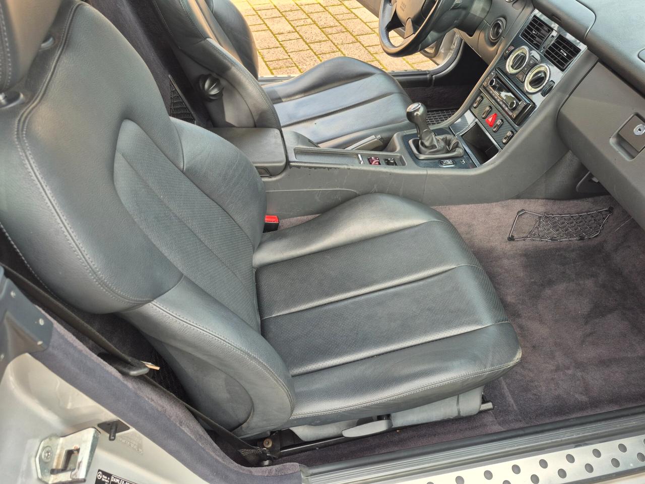 Mercedes-benz SLK 200 cat