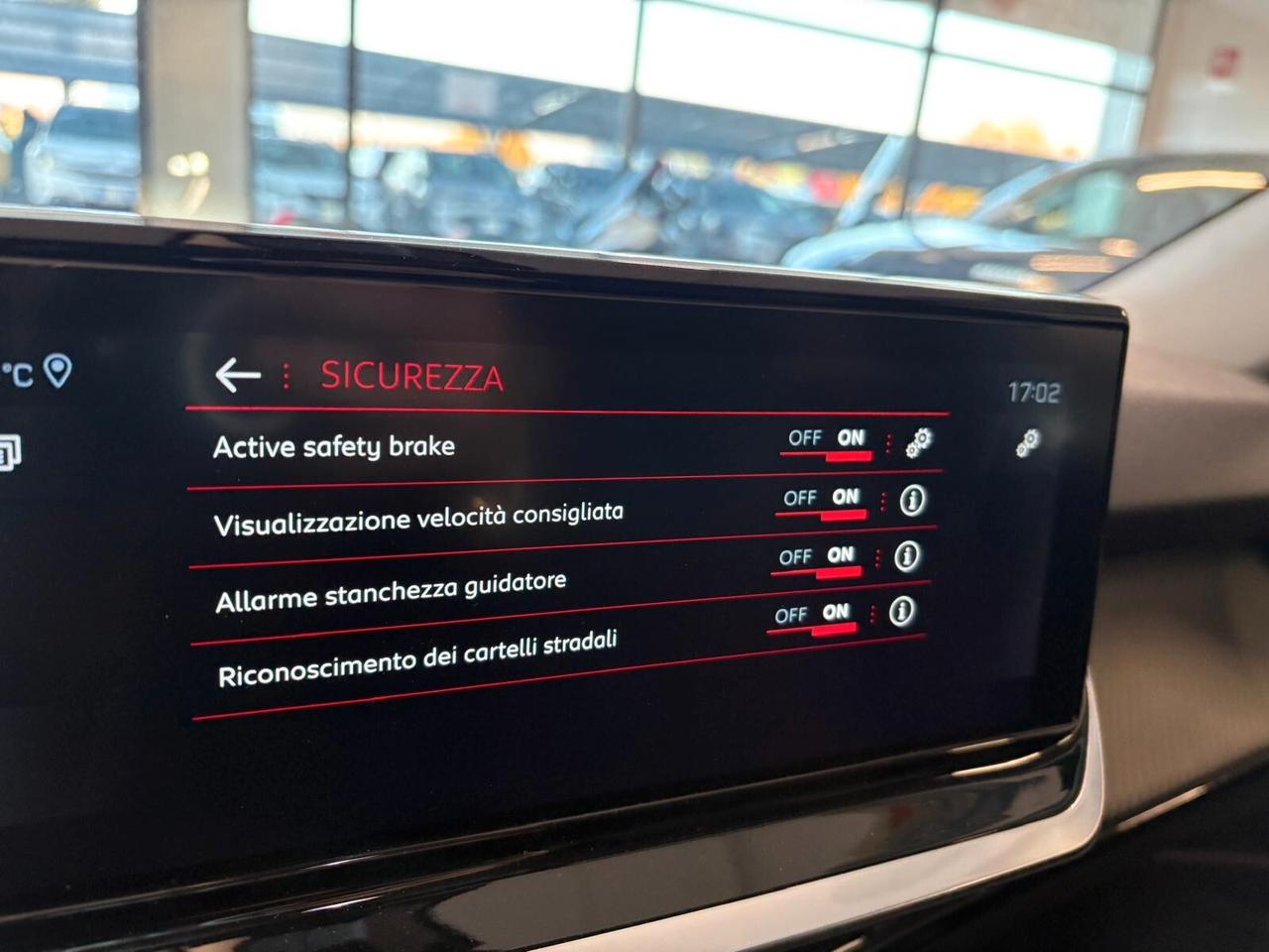 Peugeot 2008 ALLURE PACK BlueHDi 130 EAT8 SPOTICAR