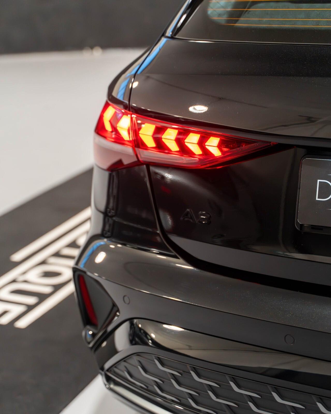 Audi A3 SPB 35 TDI 110 kW S tronic S line edition 19"/MATRIX/TETTO/SONOS