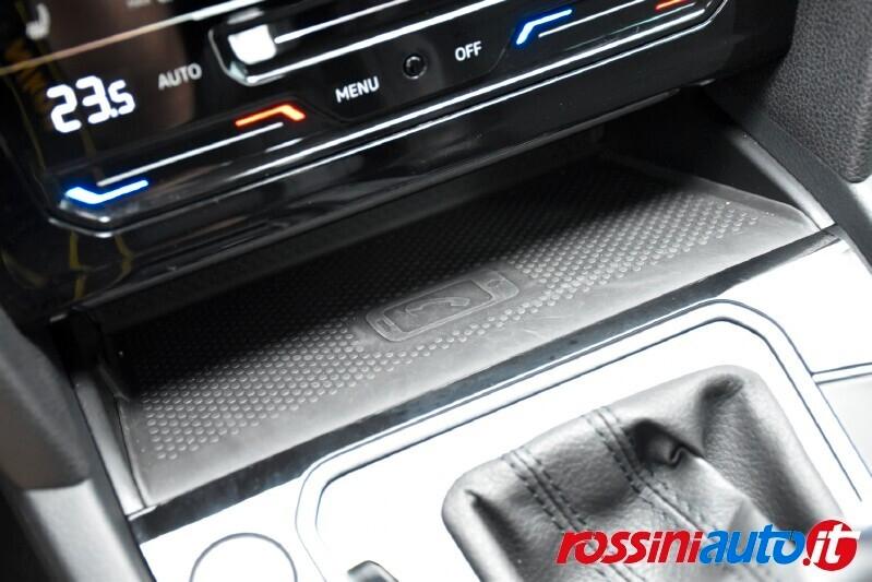VOLKSWAGEN PASSAT VARIANT 2.0 TDI 150 CV DSG EXECUTIVE