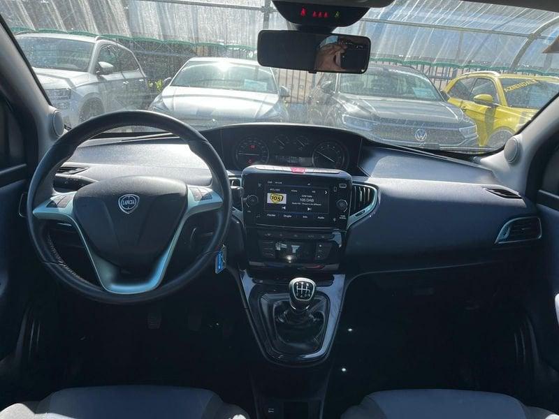 Lancia Ypsilon Ypsilon 1.0 FireFly 5 porte S&S Hybrid Gold Plus