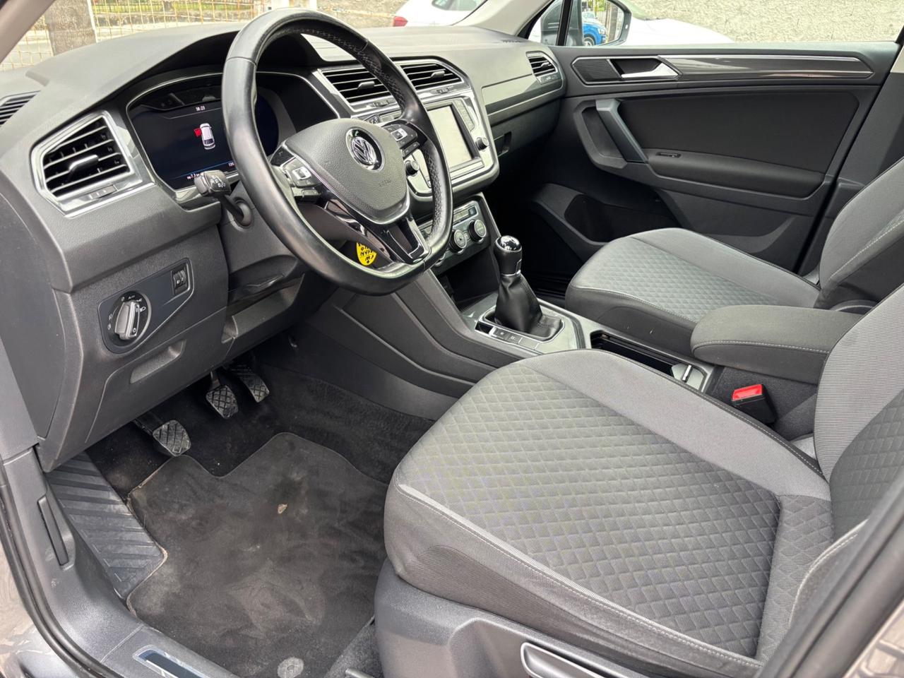 VW TIGUAN 1.6TDI 116CV COCKPIT FULL OPT