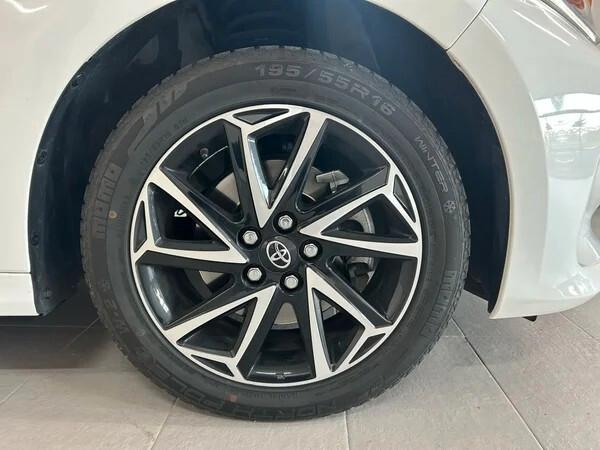 Toyota Yaris 1.5 Hybrid 5 porte Lounge