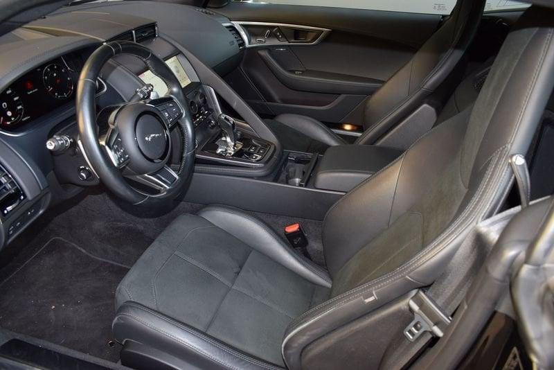 Jaguar F-Type 2.0 P300CV RWD AUTO R-Dynamic IVA ESPOSTA
