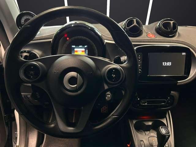 smart forTwo Fortwo Cabrio 0.9 t Brabus Xclusive 121cv twinamic my18