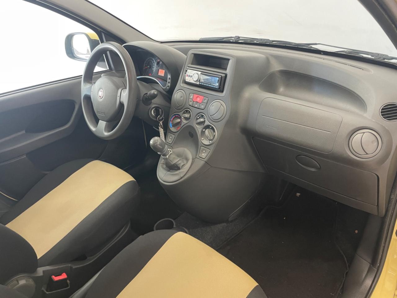 Fiat Panda 1.2 69 cv Dynamic km 57.000 Pari al nuovo