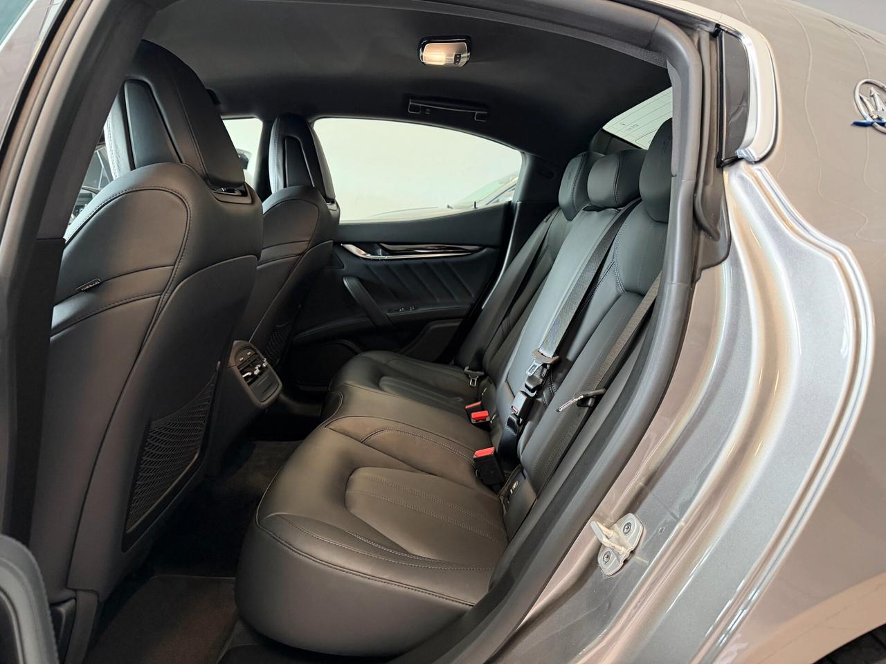 Maserati Ghibli L4 330 CV MHEV Gransport