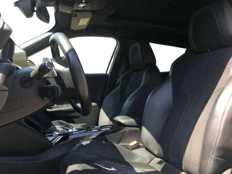Peugeot 2008 PureTech 155 EAT8 S&S GT