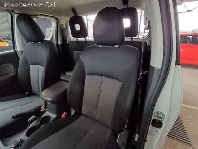 MITSUBISHI L200 PICKUP 2.4 DI-D CLUB CAB INVITE 4x4 - FL640XD
