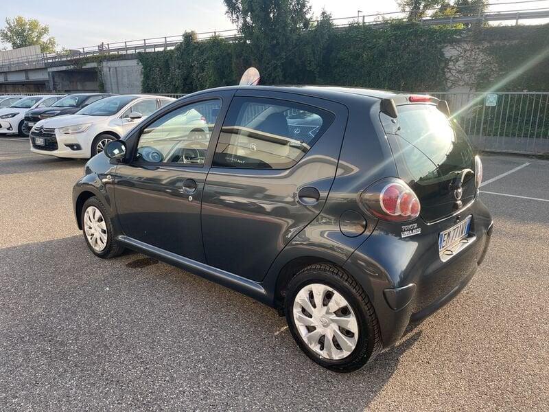 Toyota Aygo Aygo 1.0 12V VVT-i 5 porte Active Connect KM ORIGINALI