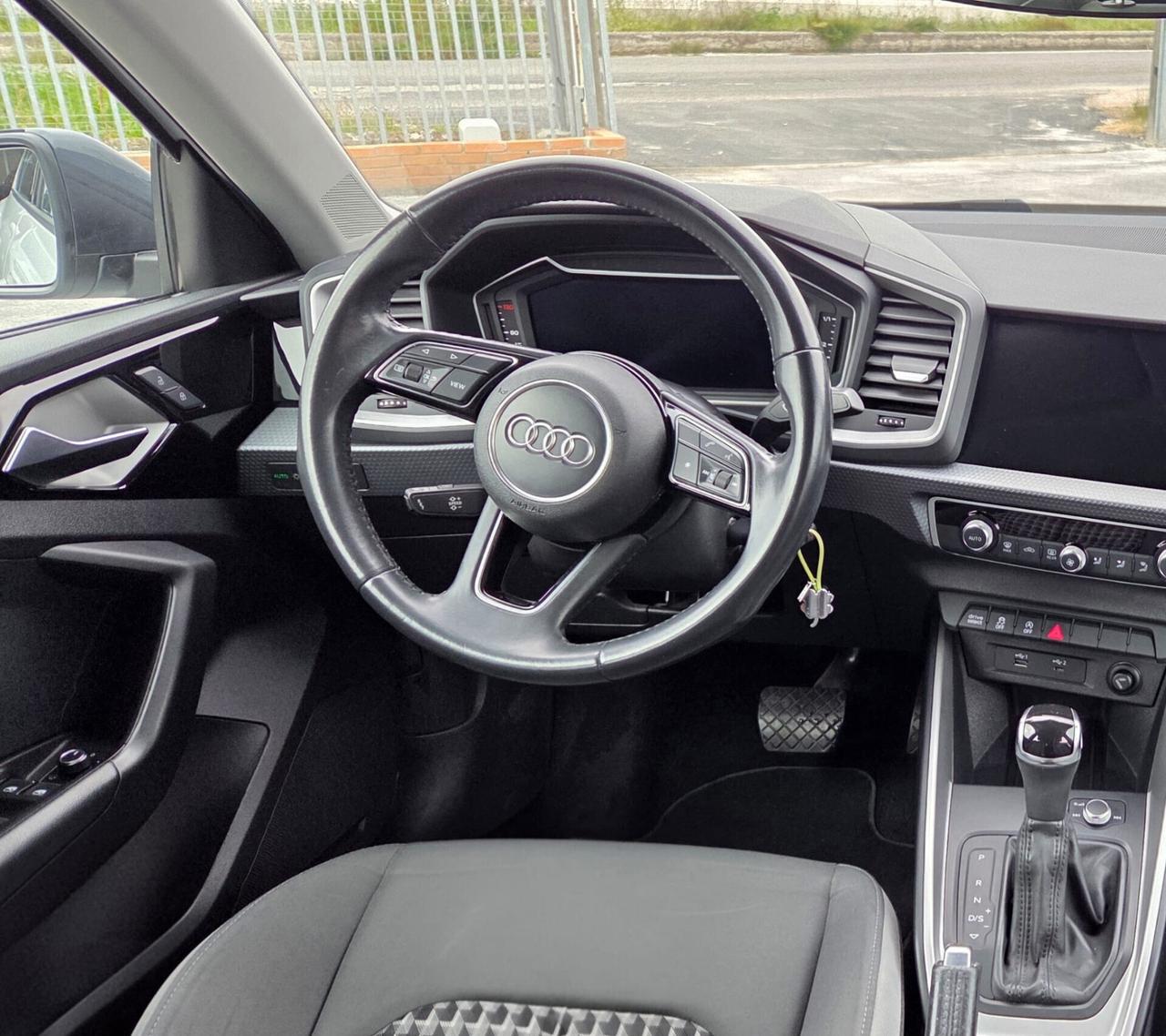 Audi A1 citycarver 30 TFSI S tronic