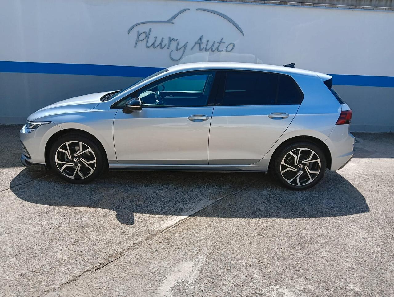 Volkswagen Golf 1.0 TSI 115 CV 5p. Business BlueMotion Technology